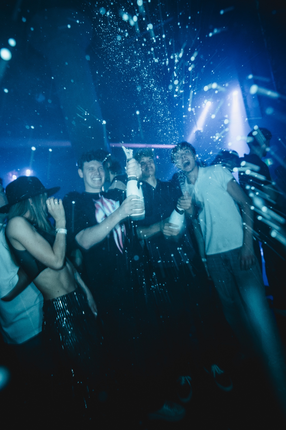 ICON NIGHTS Crowd